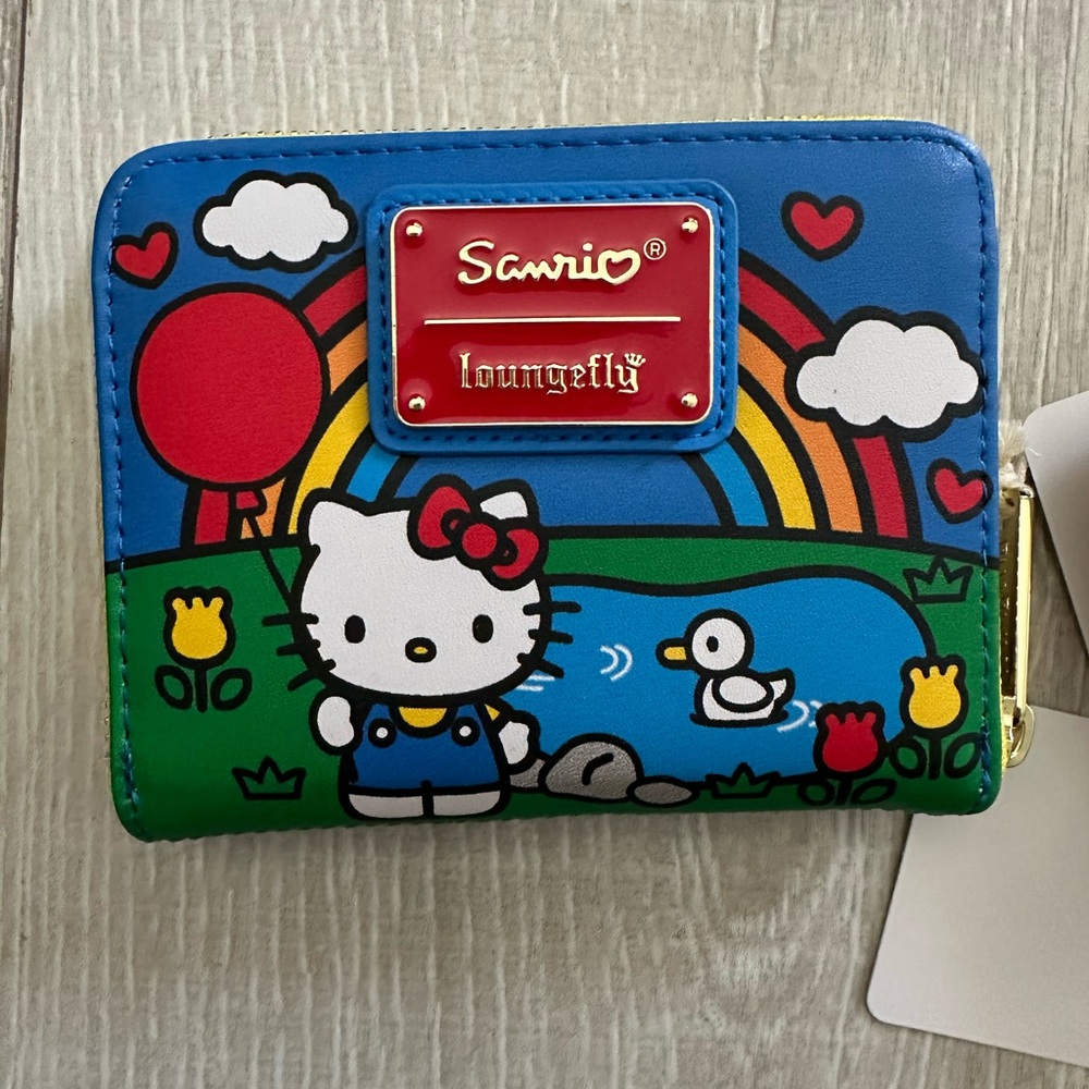 NEW!! Cute Hello Kitty wallet from universal studios in Los Angeles!